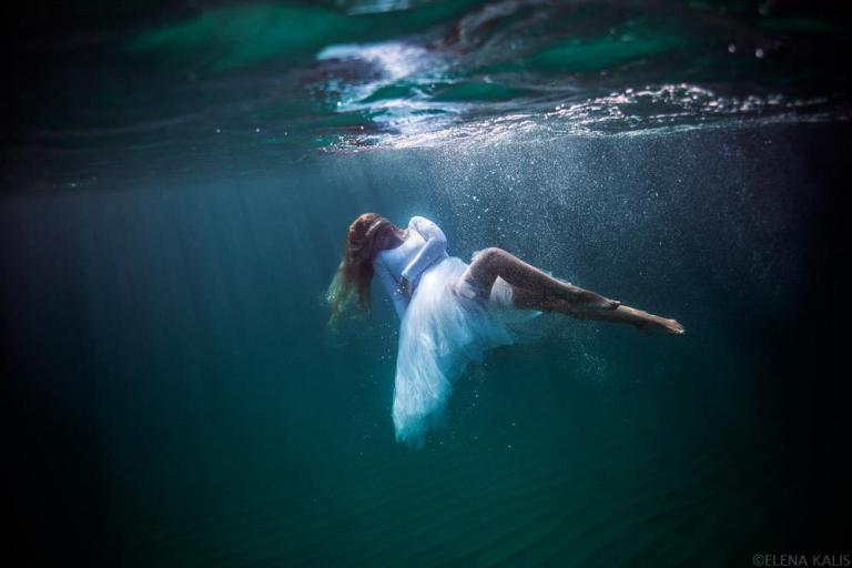 Underwater Elena Kalis Nadia Audigie Photography (1)