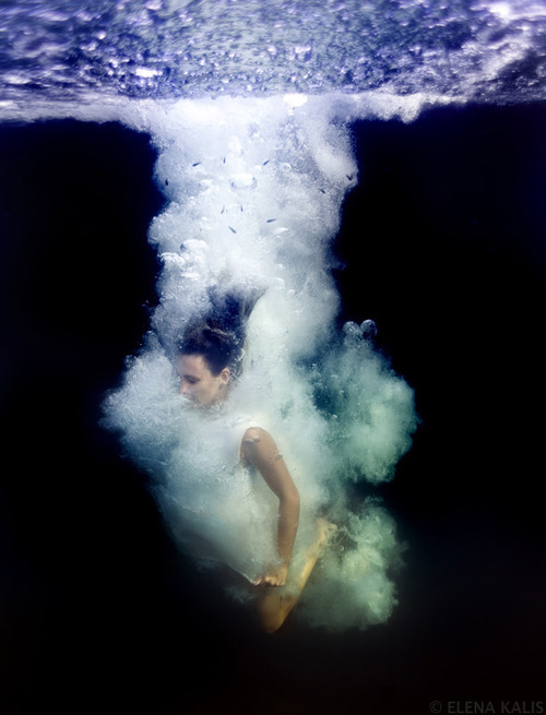 Underwater Elena Kalis Nadia Audigie Photography (13)